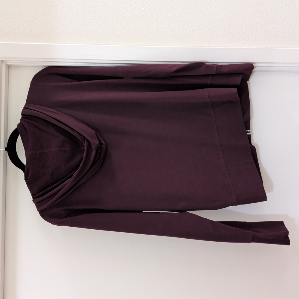Vuori Halo Performance Hoodie Burgundy Black Heathered EUC - Picture 2 of 6